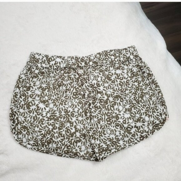 Tommy Bahama Boho Chic toddler short - Picture 2 of 6